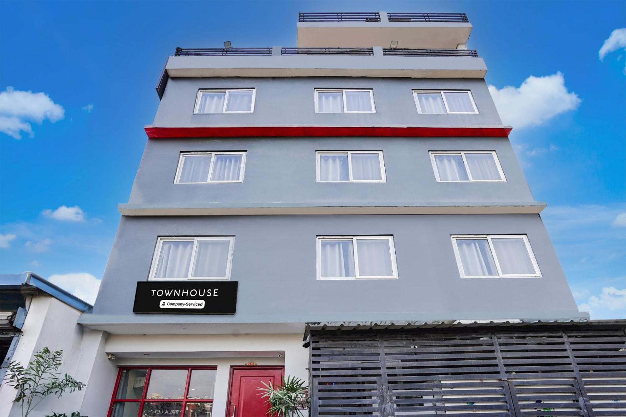 Super Townhouse Gomti Nagar Sector 6 Near Ekana Stadium Lucknow Exteriör bild