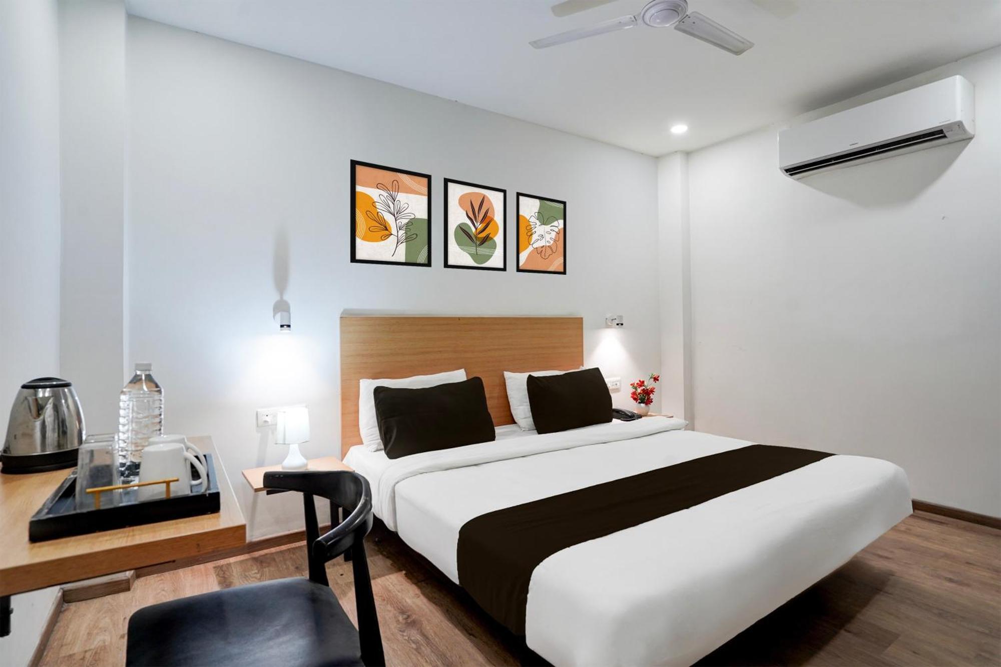 Super Townhouse Gomti Nagar Sector 6 Near Ekana Stadium Lucknow Exteriör bild