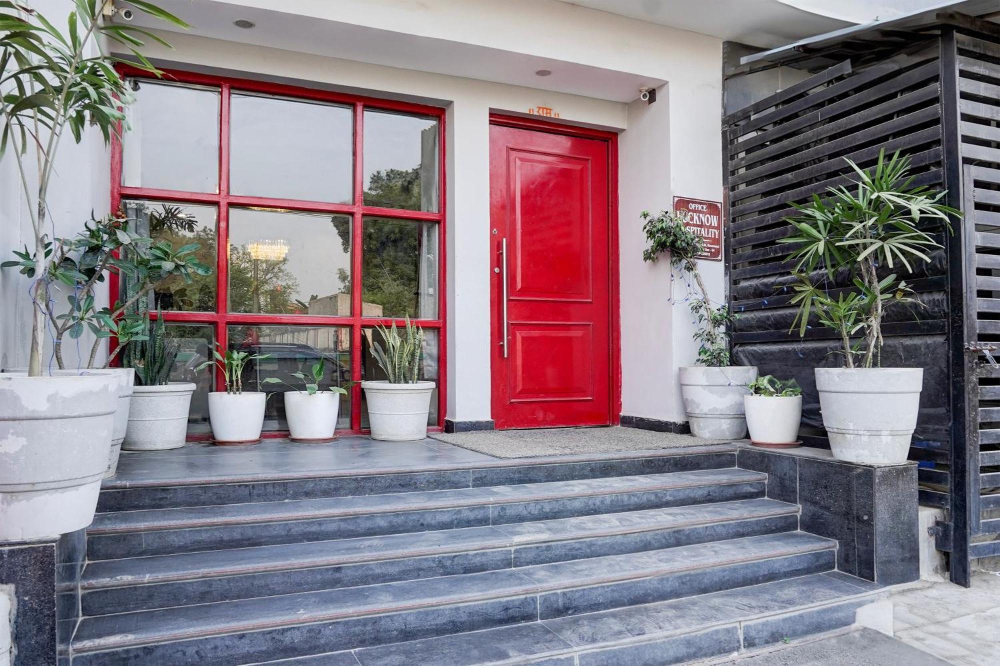 Super Townhouse Gomti Nagar Sector 6 Near Ekana Stadium Lucknow Exteriör bild